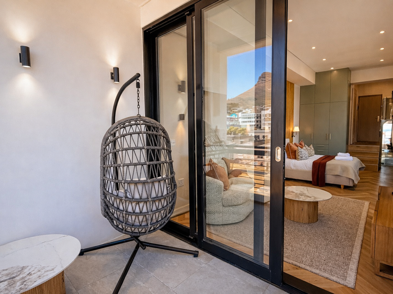 Luxury Studio Living in the Heart of Cape Town City Centre - Photo 2