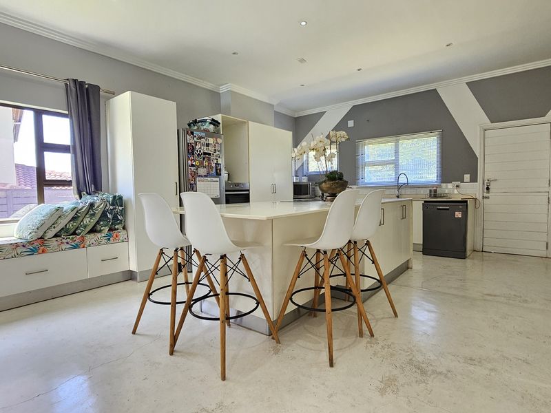 Don't miss out on this gem! - Photo 9