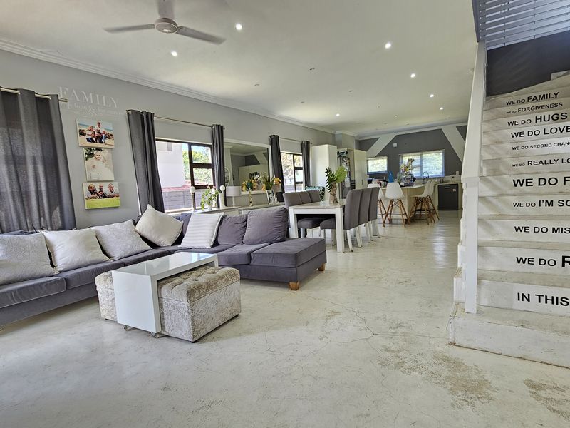 Don't miss out on this gem! - Photo 5