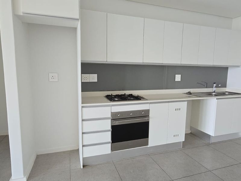 Unfurnished 'Finesse-Prime Property - Photo 3