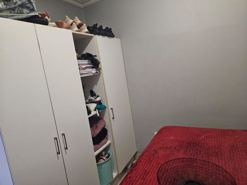 Prime Property presents Manhattan mews unfurnished unit for rent - Photo 5