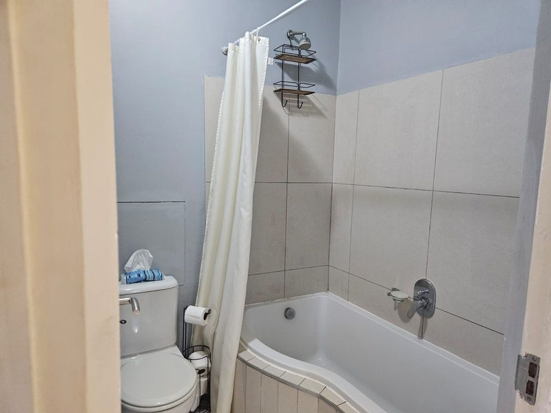 Prime Property presents Manhattan mews unfurnished unit for rent - Photo 9