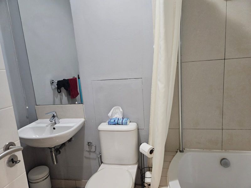 Prime Property presents Manhattan mews unfurnished unit for rent - Photo 8