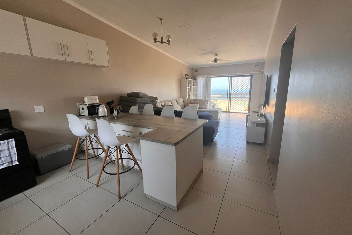 Luxury Fully Furnished Coastal Living with Breathtaking Sea Views - Photo 3