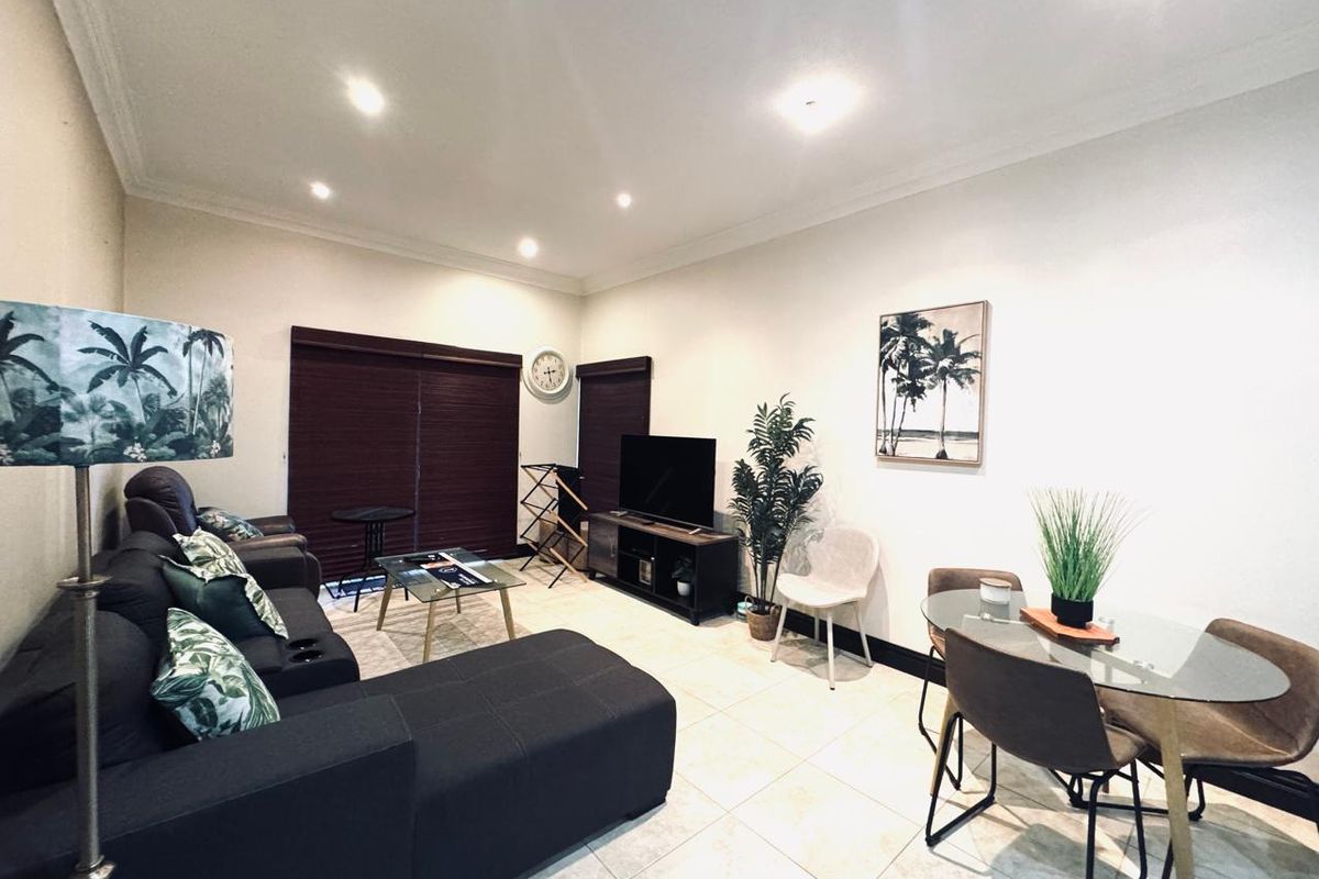 2 bedroom apartment 1 bathroom apartment for sale in westbrook with sea views - Photo 3