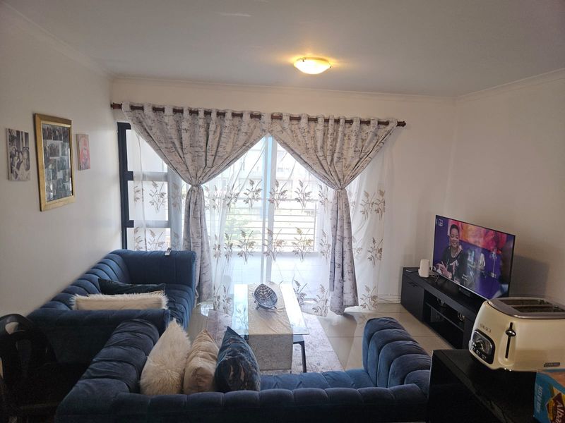 Prime  Property Presents A Stunning Two Bedroom Apartment Situated In Umhlanga Ridge - Photo 4