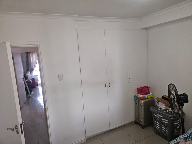 Prime  Property Presents A Stunning Two Bedroom Apartment Situated In Umhlanga Ridge - Photo 10