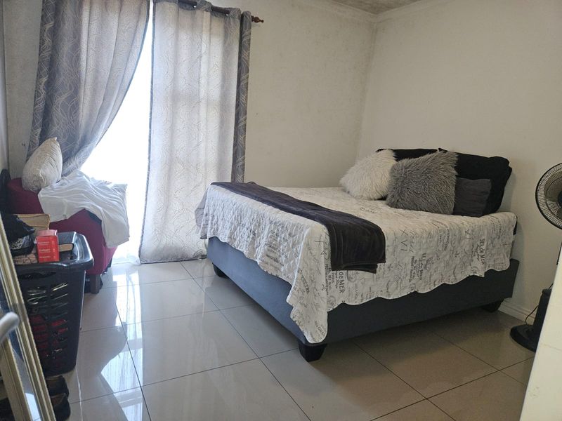 Prime  Property Presents A Stunning Two Bedroom Apartment Situated In Umhlanga Ridge - Photo 6