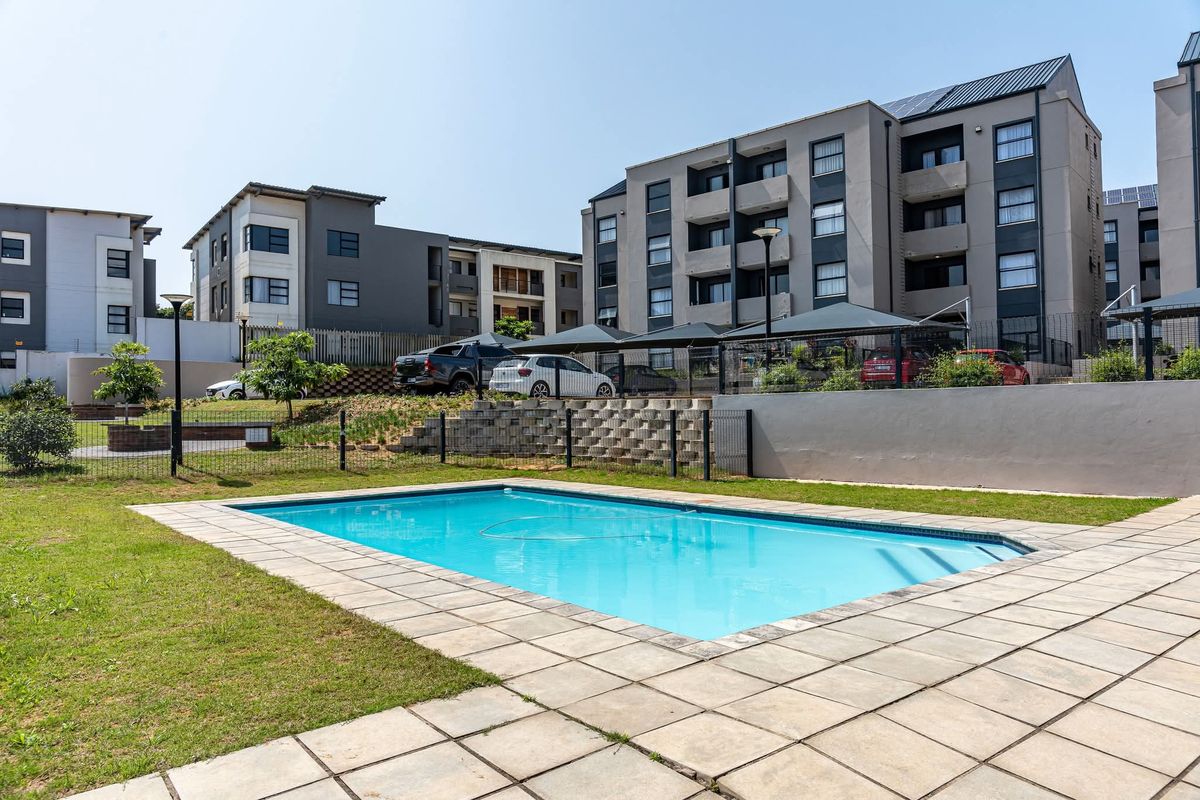 Apartment For Sale In Amanzimtoti - Photo 2
