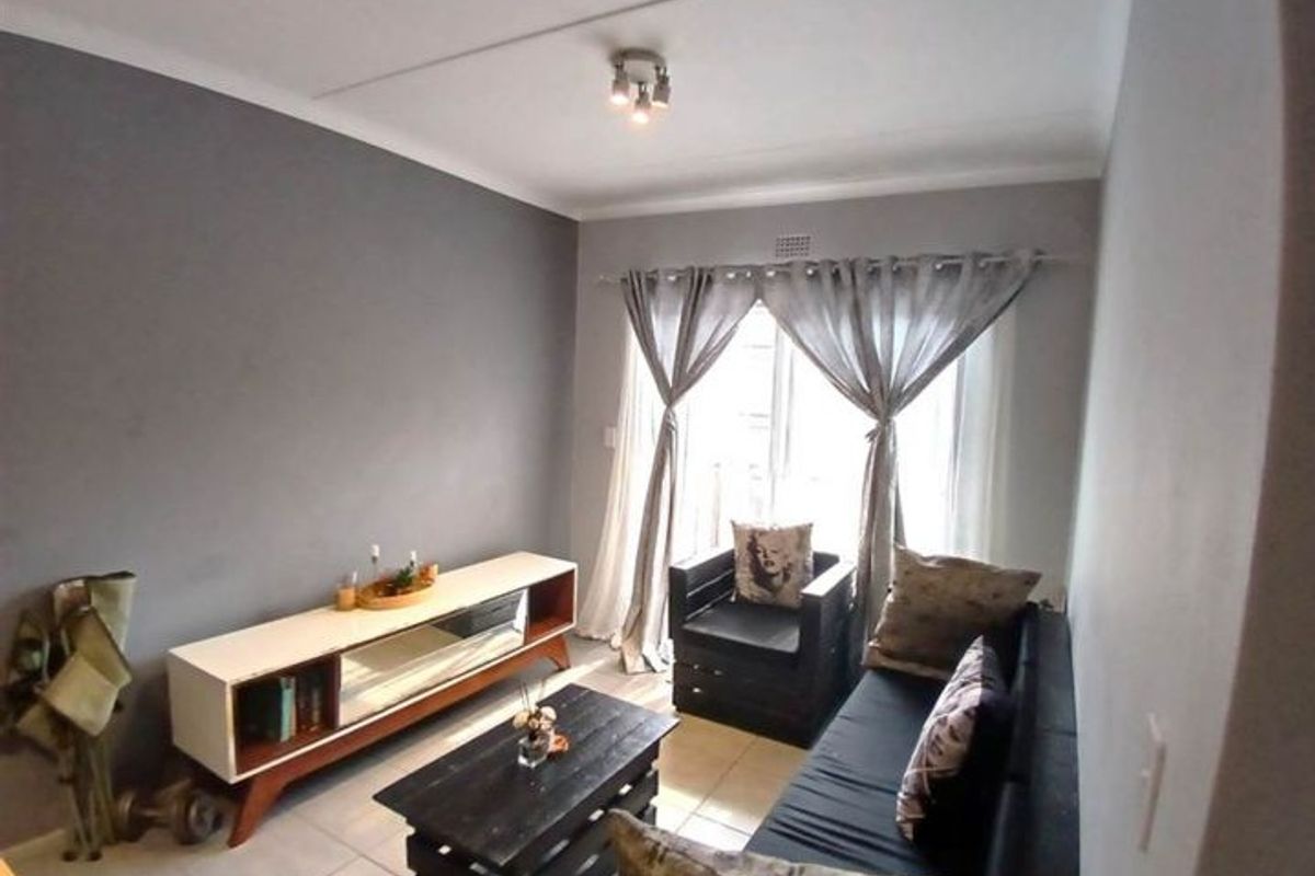 Apartment For Sale In Amanzimtoti - Photo 4