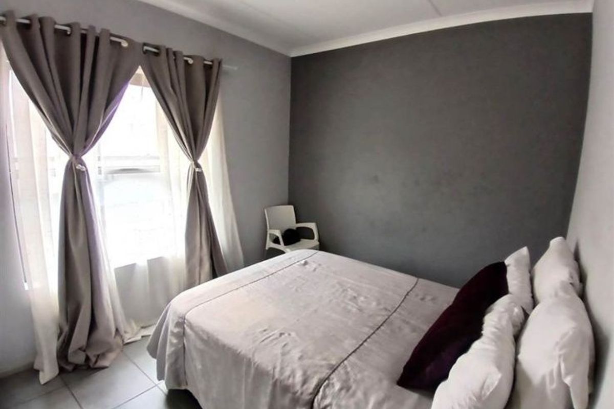Apartment For Sale In Amanzimtoti - Photo 5