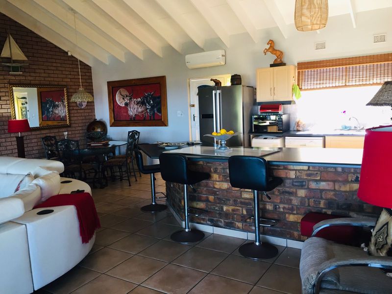 House For Sale In Amanzimtoti - Photo 8