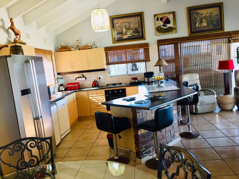 House For Sale In Amanzimtoti - Photo 4