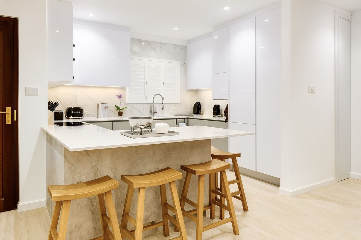 Private Coastal Oasis on Marine Drive with Direct Umhlanga Beach Access! - Photo 4