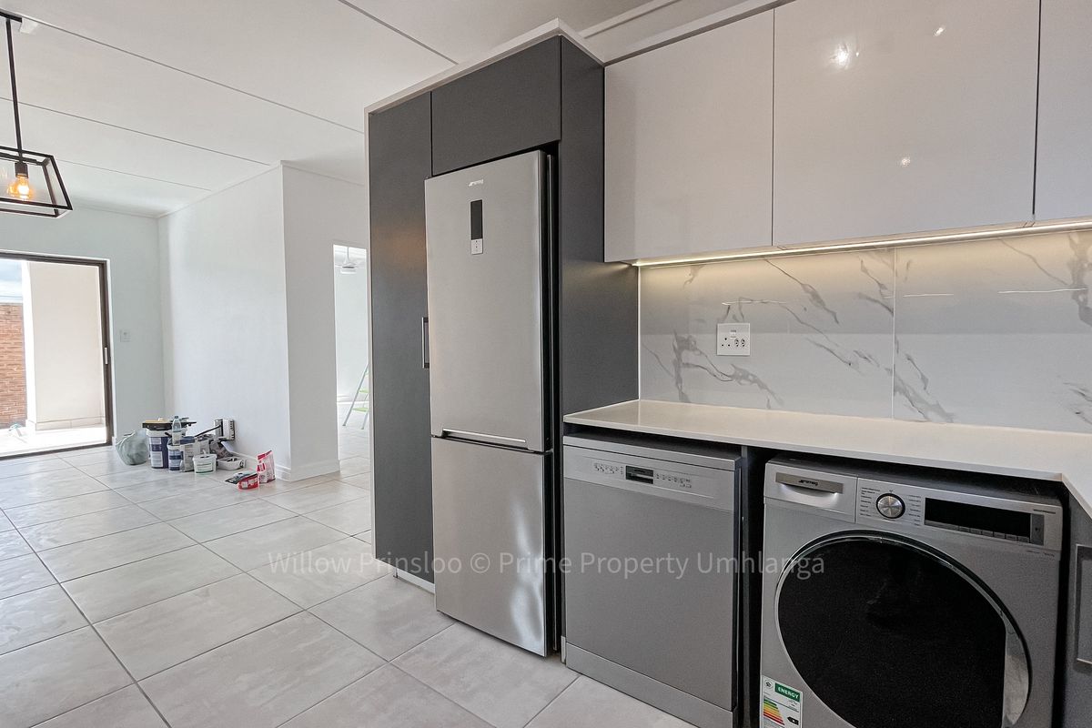 Stunning 3 Bed 2 Bath Premium Garden Unit in Izinga Eco Estate - Photo 3