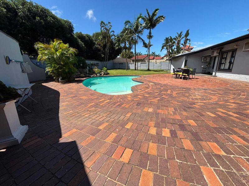 4 Bedroom Freestanding Home For Rent in Herrwood Park - Photo 3