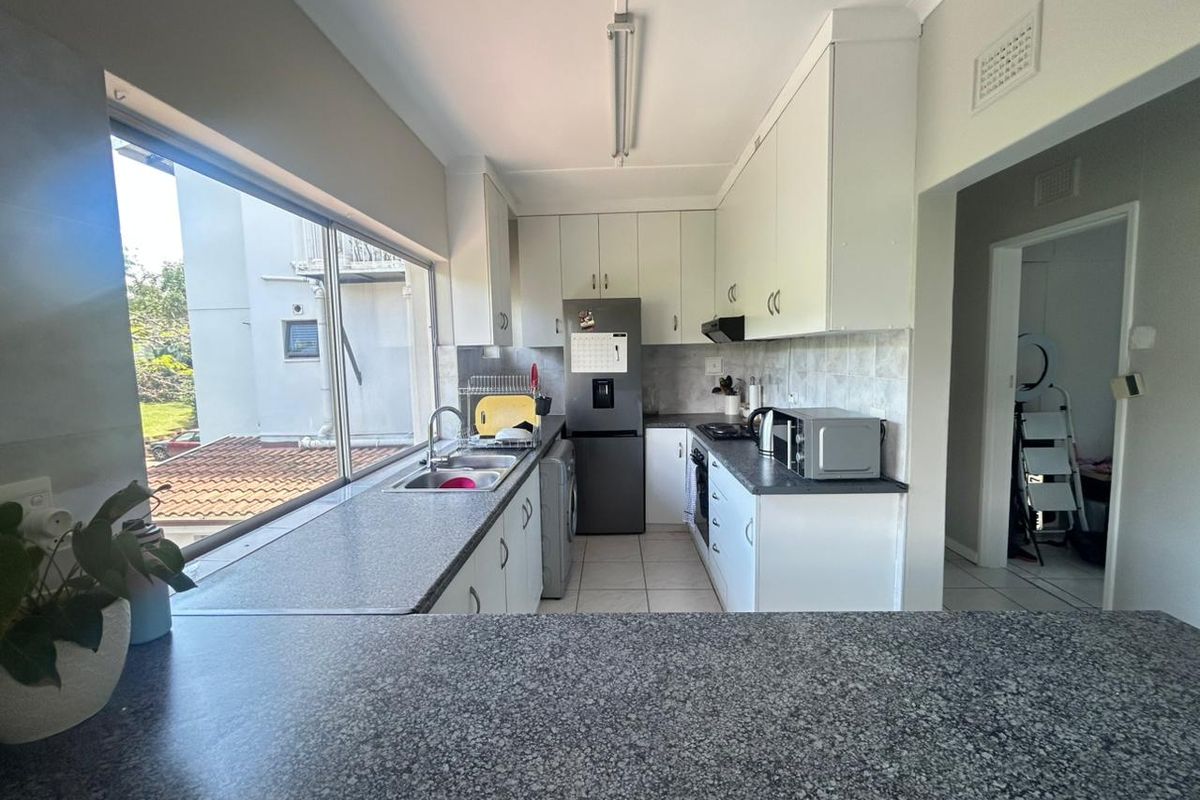 2 Bedroom Apartment for Sale in Umhlanga Rocks - Photo 4