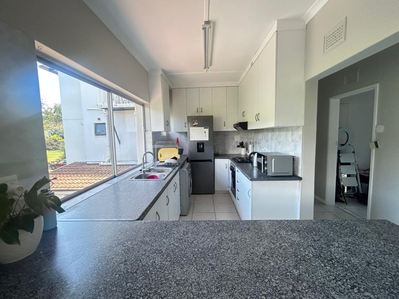 2 Bedroom Apartment for Sale in Umhlanga Rocks - Photo 4