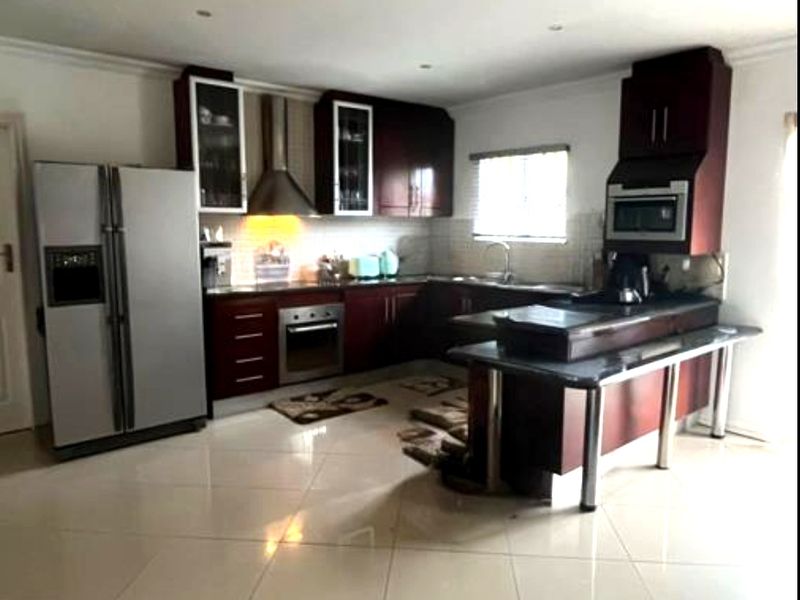 Exclusive 3 Bedroom Stepless Home for Sale in an Intimate Gated Complex – Broadlands - Photo 4