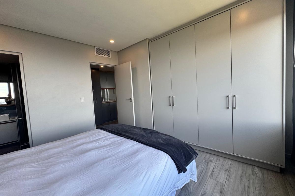 Exclusive Roomy 2 Bedroom Apartment For Sale Umhlanga Ridge - Photo 3
