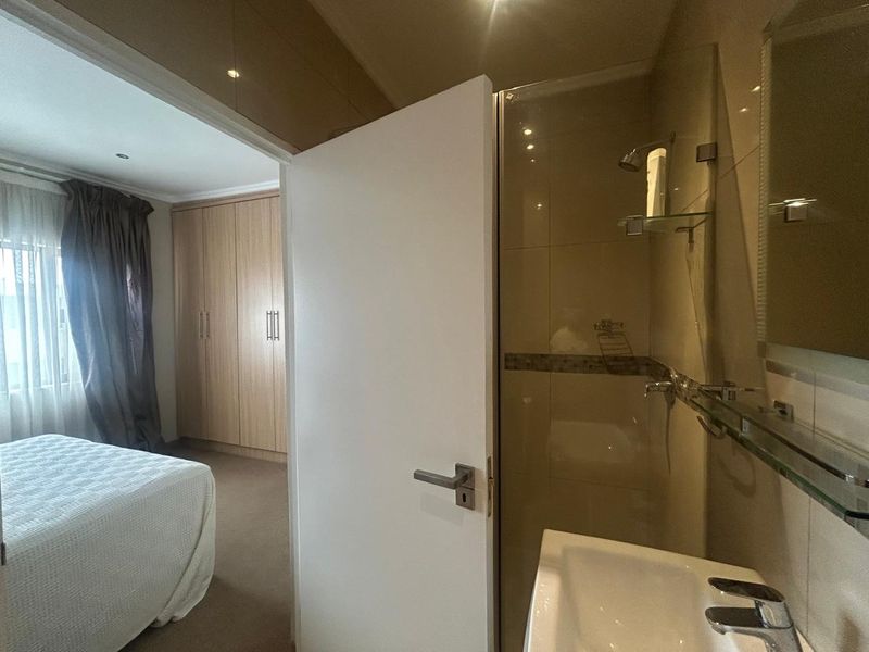 Modern two bedroom Apartment For Sale - Photo 8