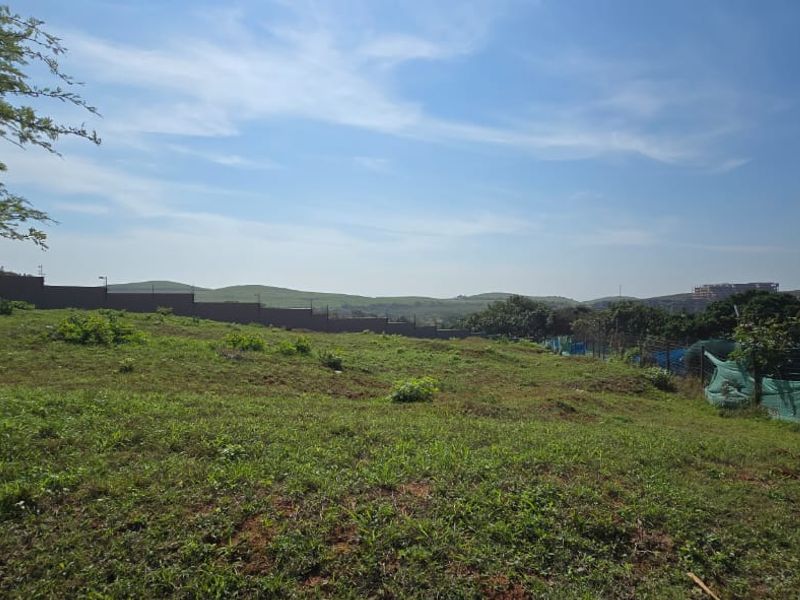Vacant Land for Sale in Signature Estate – Prime Location - Photo 4