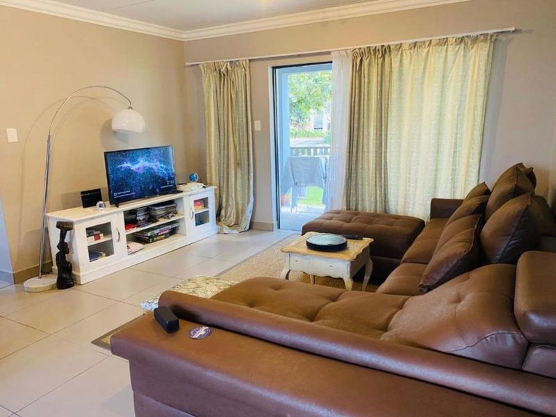2 Bedroom to rent in Chartwell Fourways - Photo 7