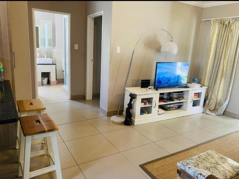 2 Bedroom to rent in Chartwell Fourways - Photo 6