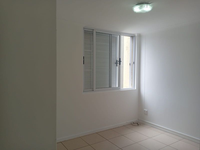 Prime  Property Presents A Stunning Two Bedroom Apartment Situated In Umhlanga Ridge For Sale - Photo 5