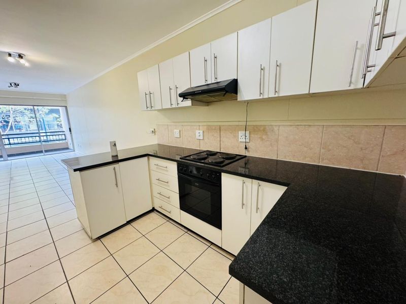 2 bedroom apartment for sale in umhlanga - Photo 2