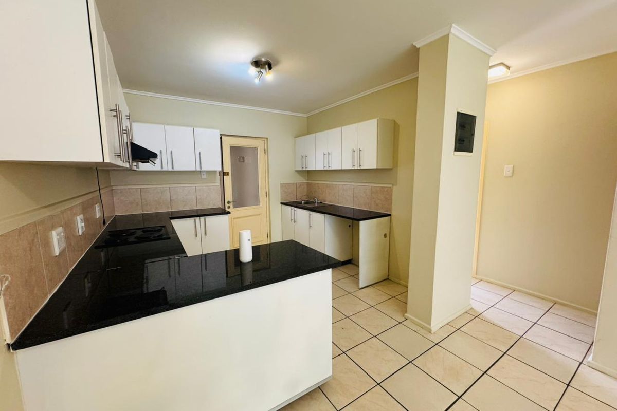 2 bedroom apartment for sale in umhlanga - Photo 3