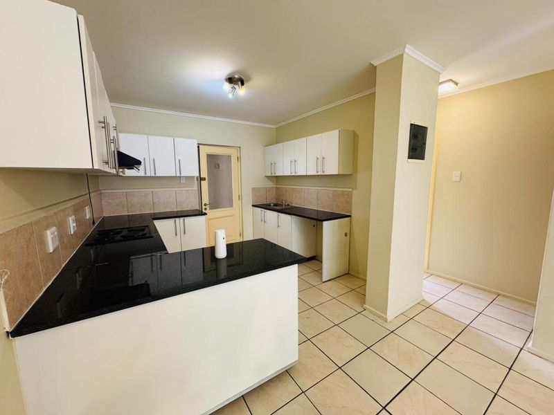 2 bedroom apartment for sale in umhlanga - Photo 3