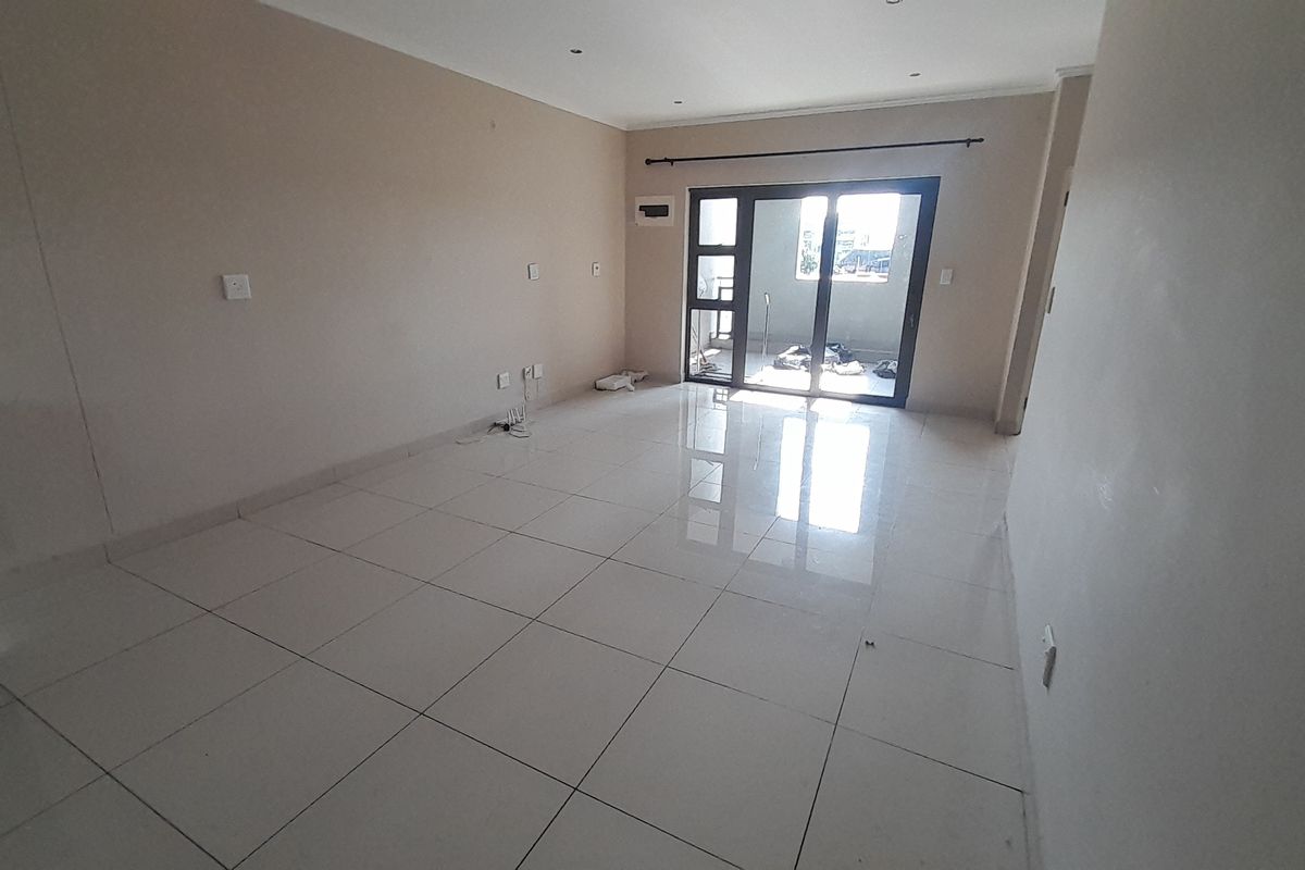 Modern 2-Bed, 2-Bath Apartment with Secure Parking — Move-In Ready! - Photo 3