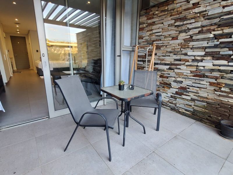 Prime Property -Fully furnished studio - Photo 2