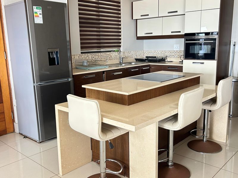 Fully furnished and charming 3 bedroom - Prime property's feature - Photo 2