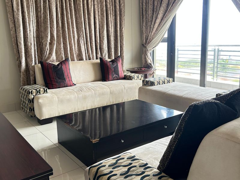 Fully furnished and charming 3 bedroom - Prime property's feature - Photo 3