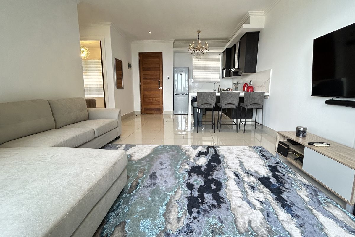 Fully furnished and charming 2 bedroom - Prime property's feature - Photo 2