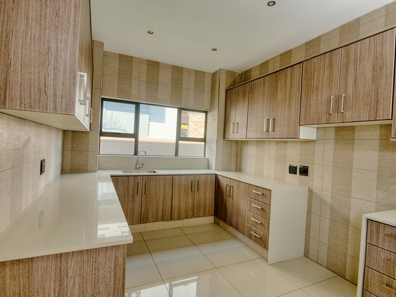 This is more than just a house—it's a lifestyle upgrade in one of Umhlanga's most prestigious Estate - Photo 5