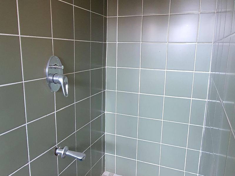 Freestanding four bedroom home  with double garage in Woodview for Sale - Photo 7