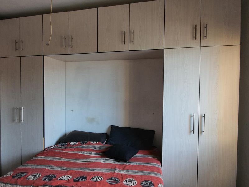 Freestanding four bedroom home  with double garage in Woodview for Sale - Photo 6