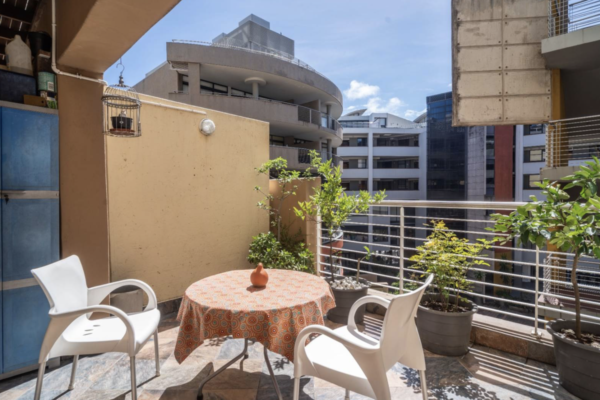 Modern 2 Bedroom Apartment for Sale in Umhlanga Ridge. - Photo 3