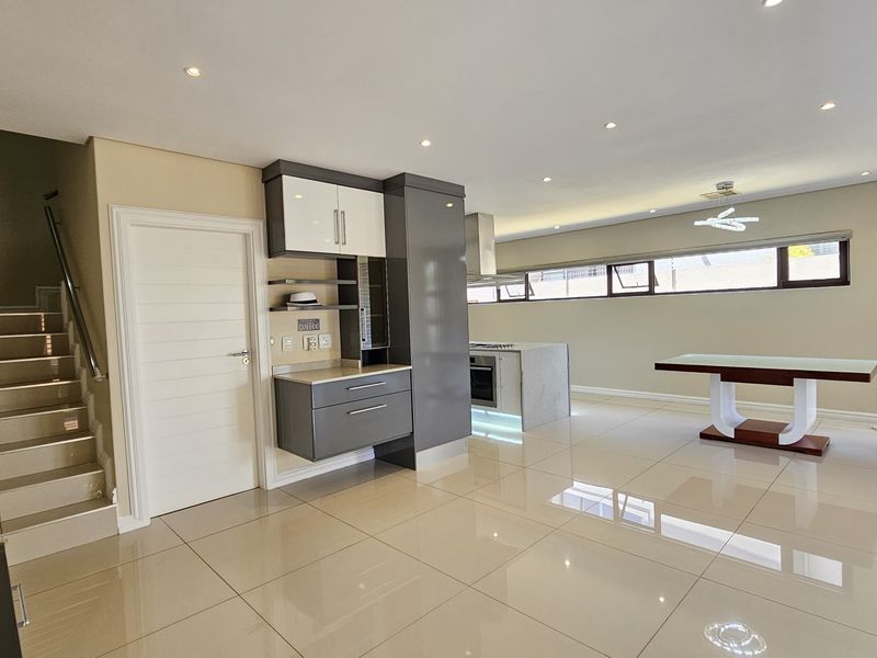 Modern & Stylish 3-Bedroom Townhouse – La Vista, Izinga Ridge, Umhlanga - Photo 5