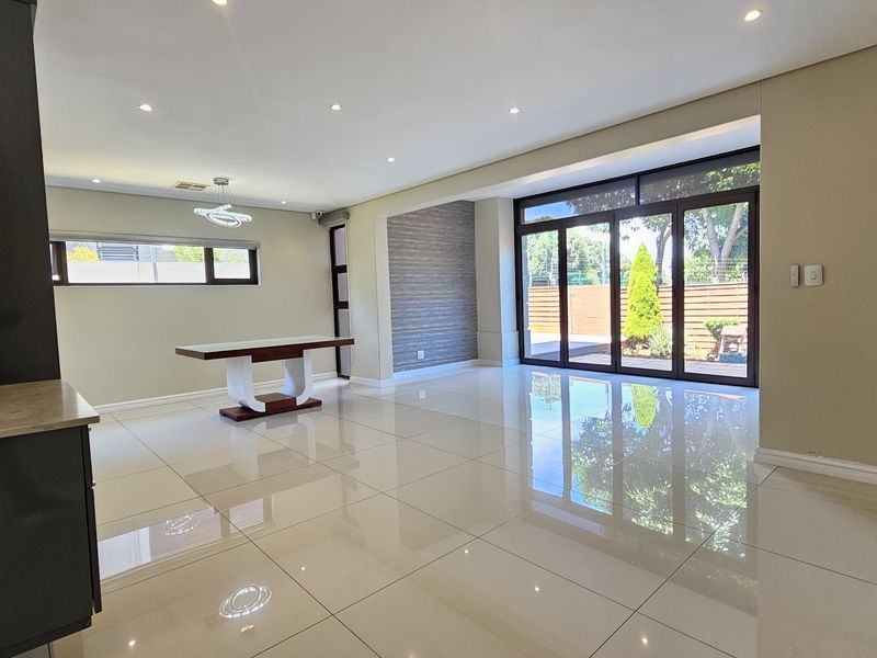 Modern & Stylish 3-Bedroom Townhouse – La Vista, Izinga Ridge, Umhlanga - Photo 10