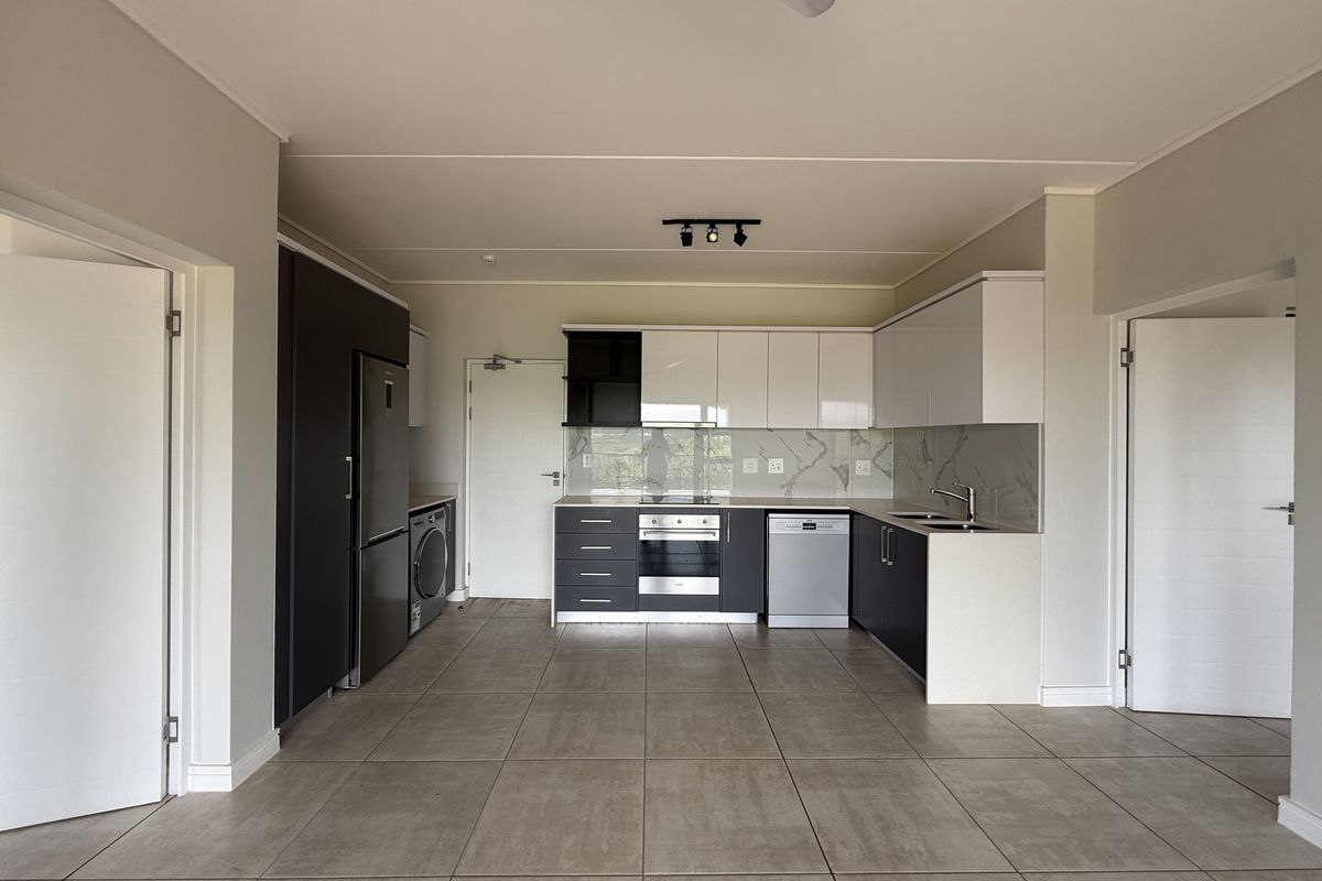 Luxury 2 Bed 2 Bath Apartment in Izinga Eco Estate - Photo 3