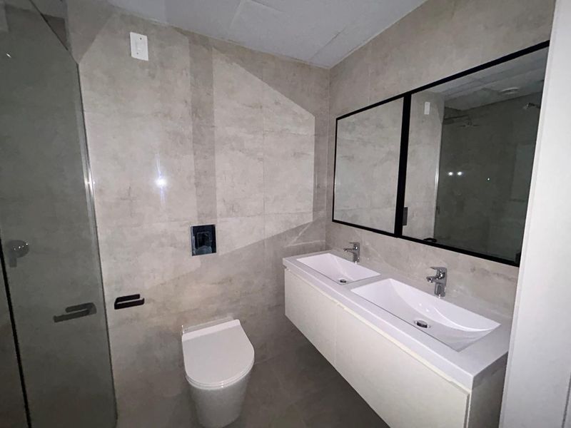 Modern 2 Bedroom Apartment in Umhlanga Ridgeside - Photo 8