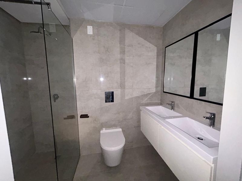 Modern 2 Bedroom Apartment in Umhlanga Ridgeside - Photo 7