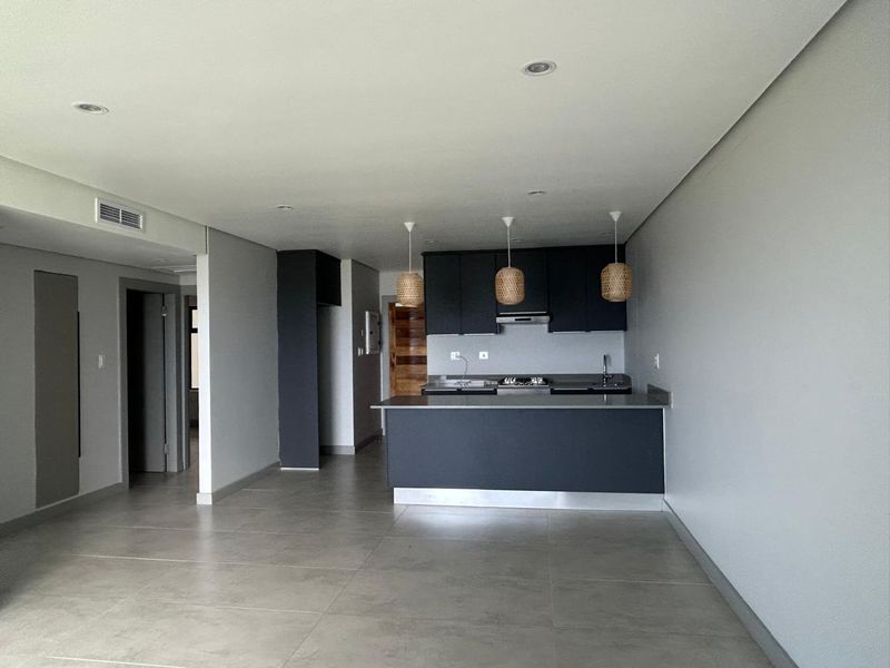 Modern 2 Bedroom Apartment in Umhlanga Ridgeside - Photo 2