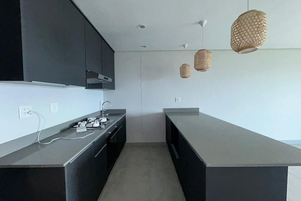 Modern 2 Bedroom Apartment in Umhlanga Ridgeside - Photo 3