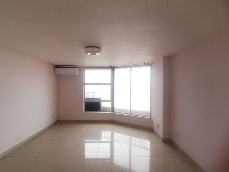 3 Bedroom 2 Bathroom Apartment With Sea Views  To Let - Photo 2