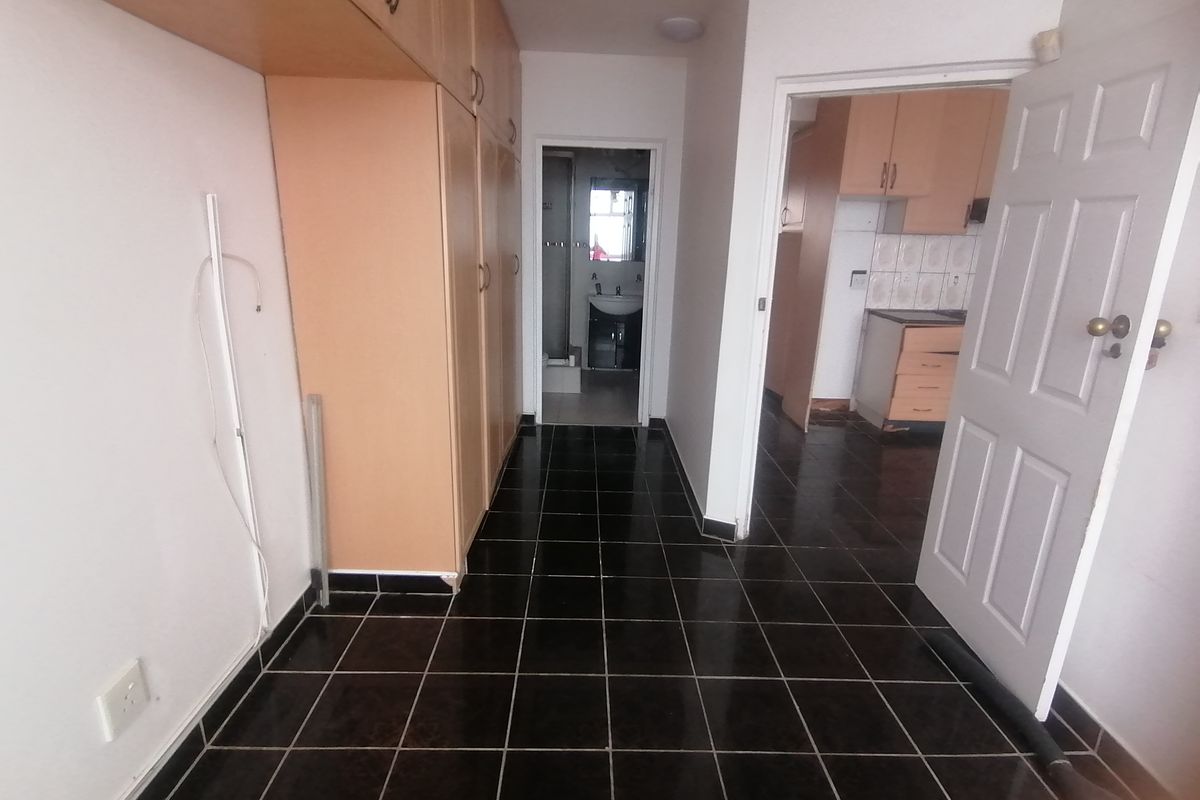 2 Bedroom 2 Bathroom  Apartment With Sea Views  For Sale - Photo 3